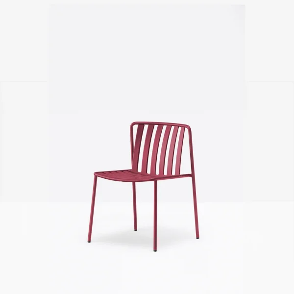 Metal-cunea-chaise