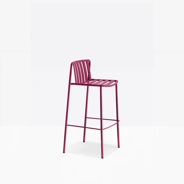 Metal-cunea-tabouret